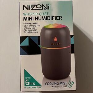New in box Nizoni quiet mini humidifier USB
